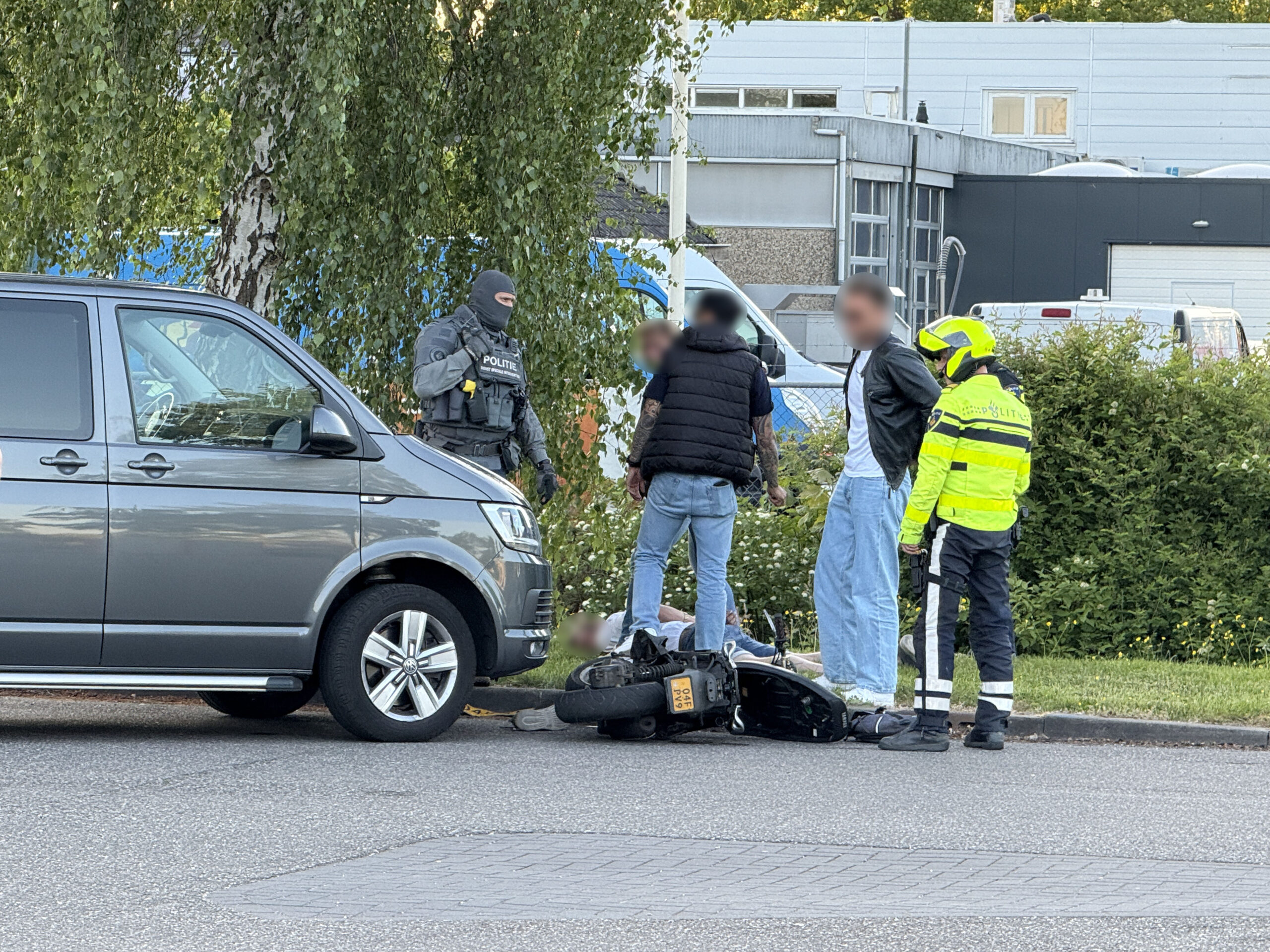 Arrestatieteam rijdt voortvluchtige man (34) aan