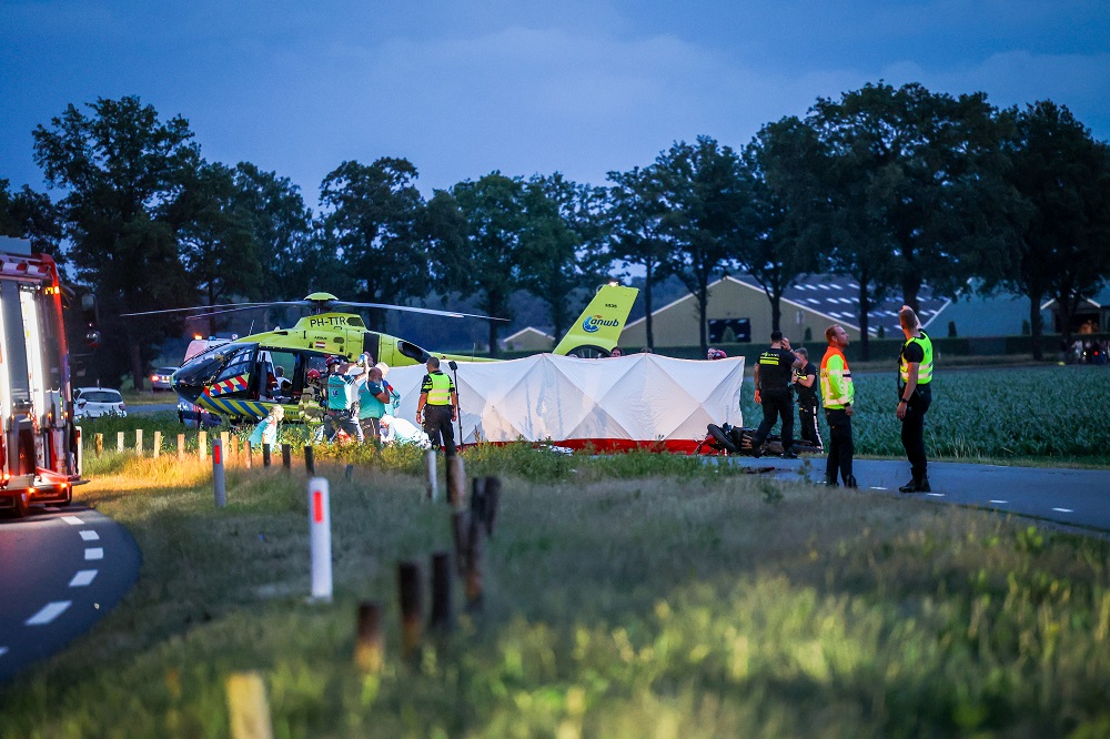 Dode en zwaargewond door ernstig motorongeluk