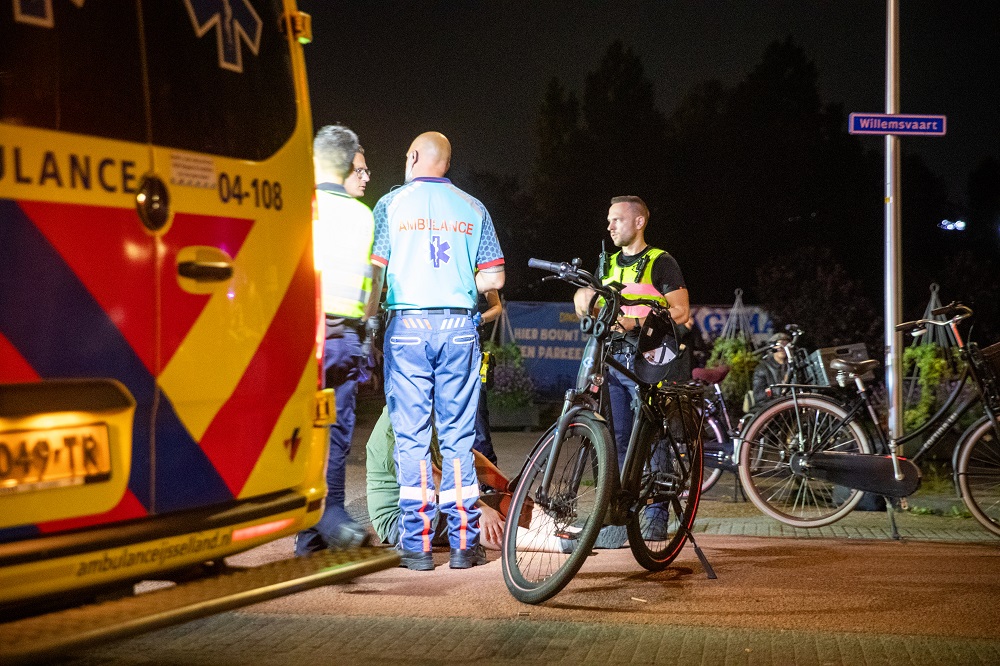 Dronken fietsers botsten tegen elkaar, man gewond