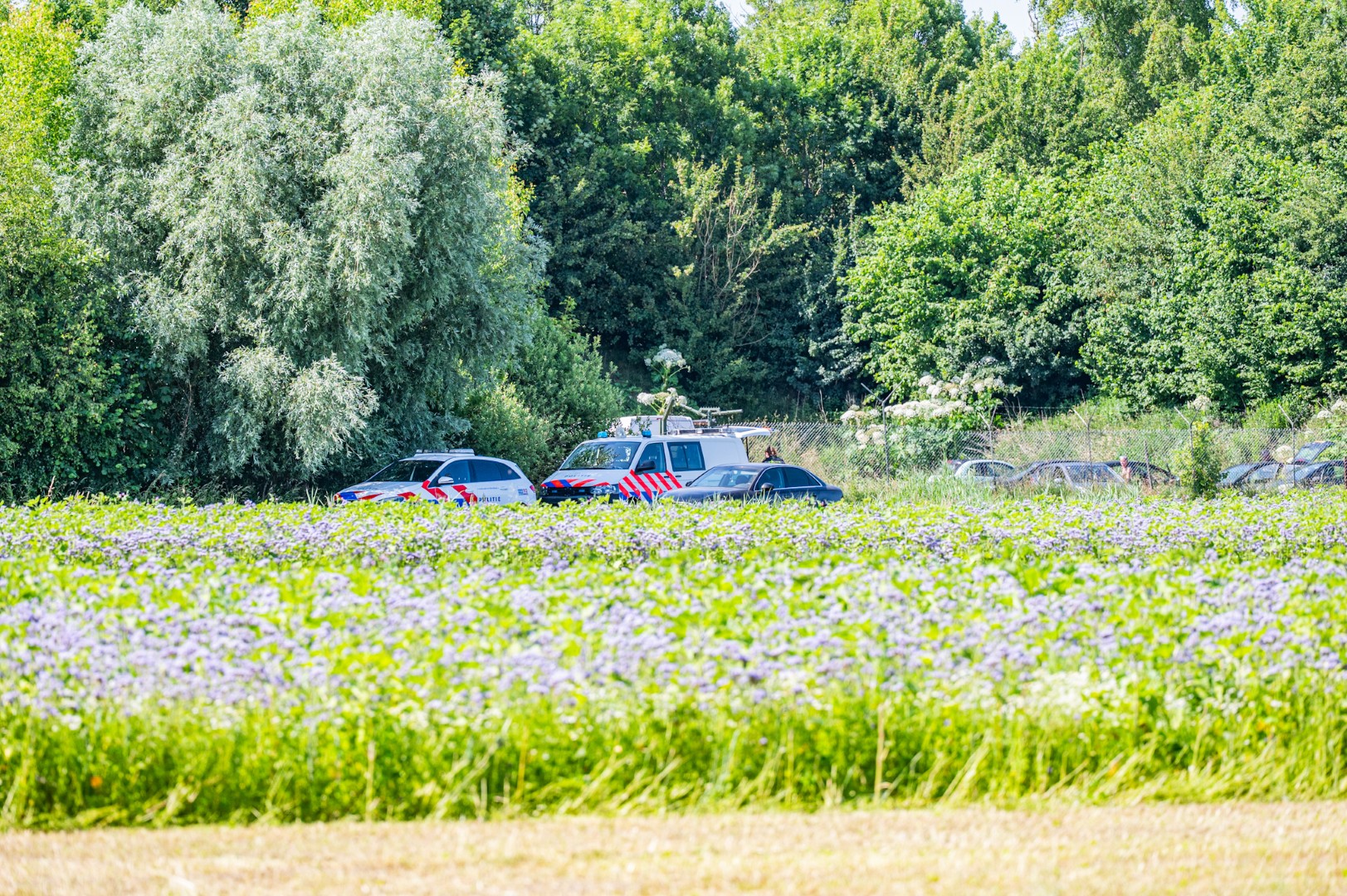 Gewonde bij illegaal feest, terrein vanuit de lucht bewaakt