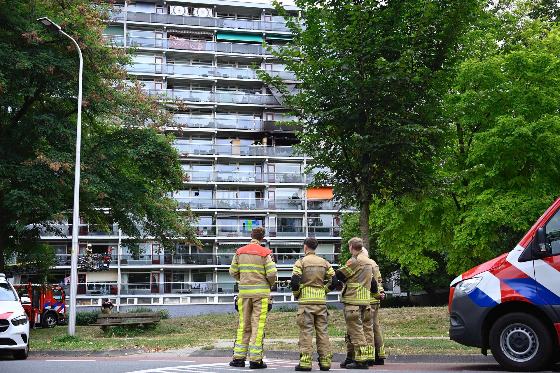 Flat deels ontruimd vanwege brand op zesde verdieping