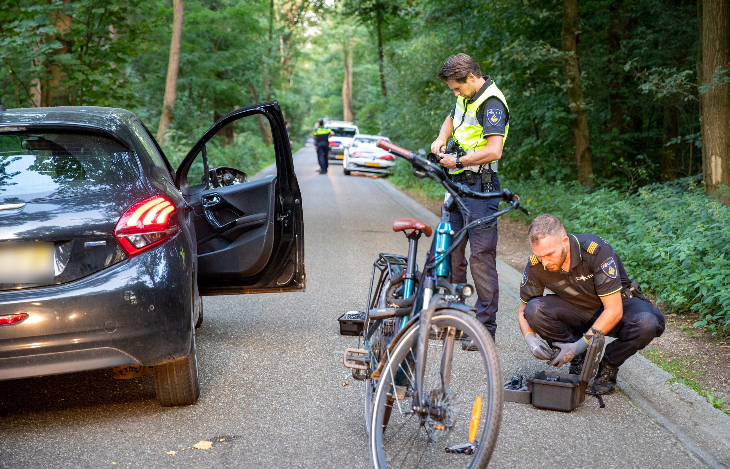 Fietser zwaargewond bij aanrijding met auto