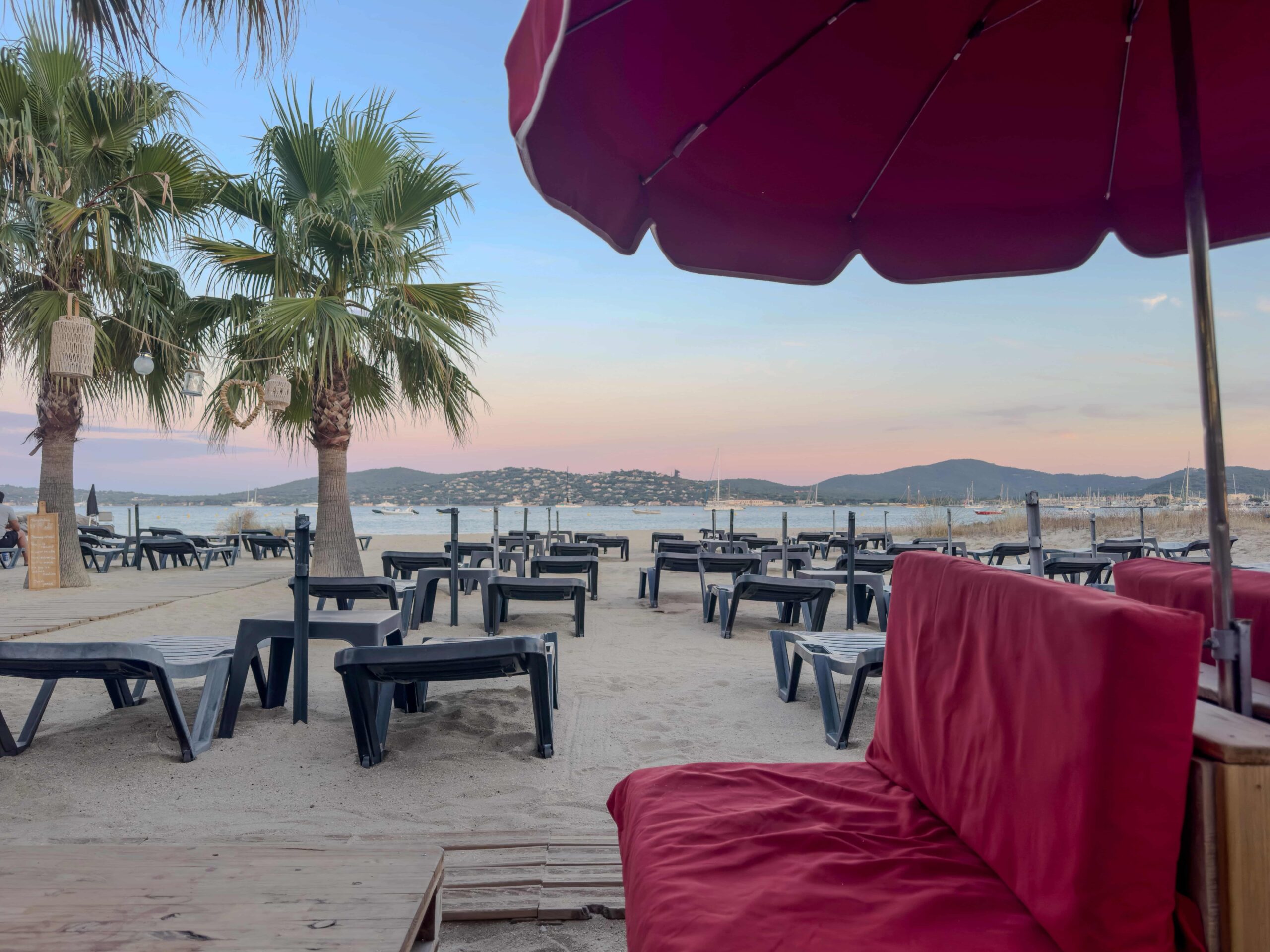 Vermist jongetje (6) in Italië dood gevonden, kind was op strand ‘even aan aandacht moeder ontsnapt’