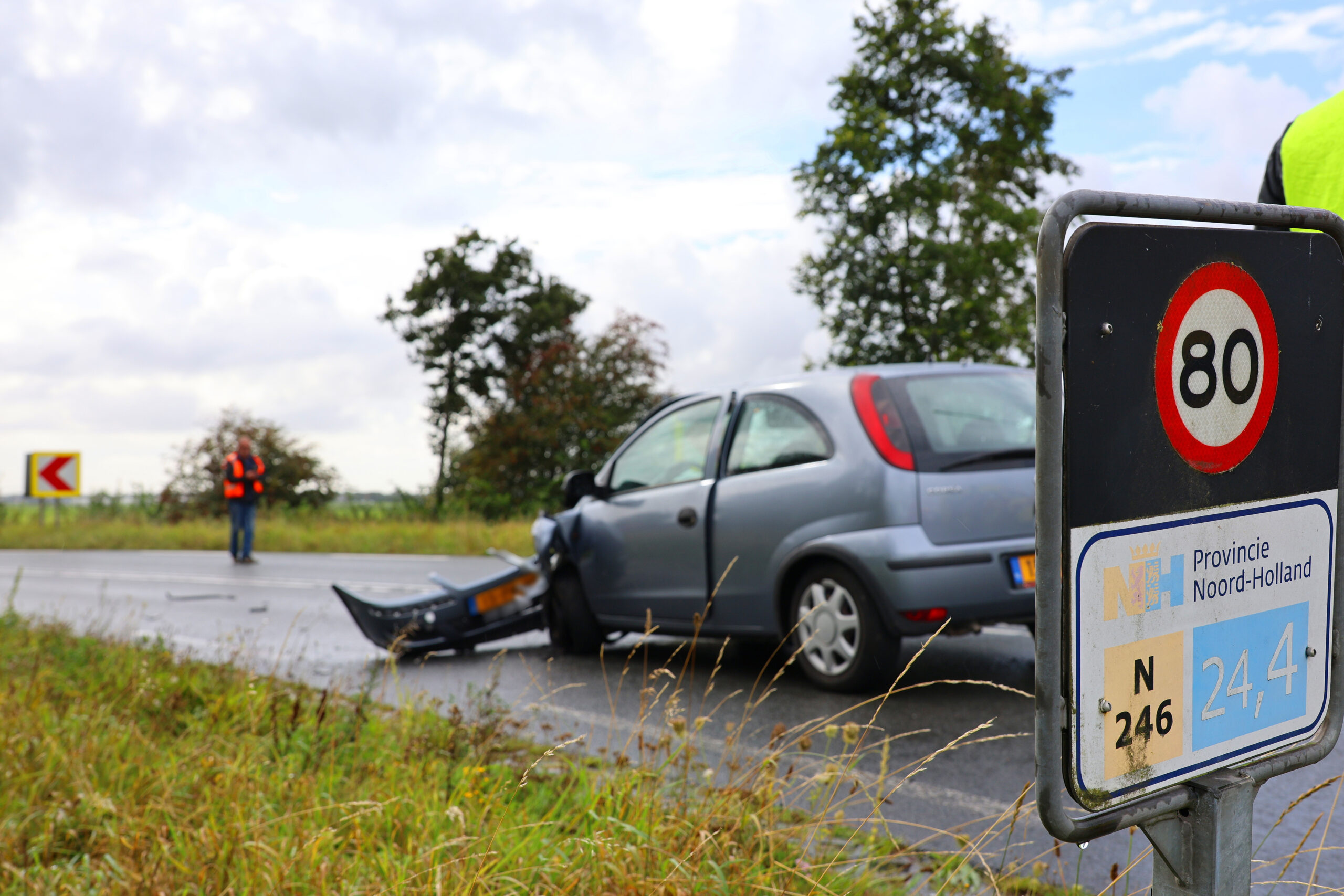 Twee gewonden naar ziekenhuis Vaartdijk - N246 244 in Assendelft - 112 Nederland