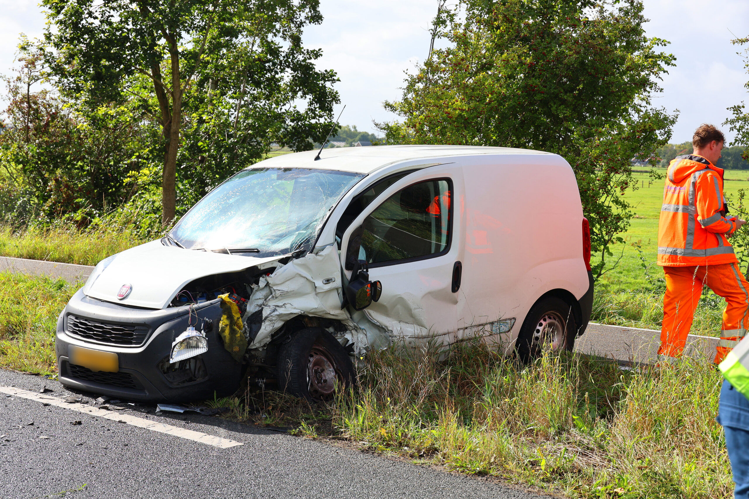 Twee gewonden naar ziekenhuis Vaartdijk - N246 244 in Assendelft - 112 Nederland
