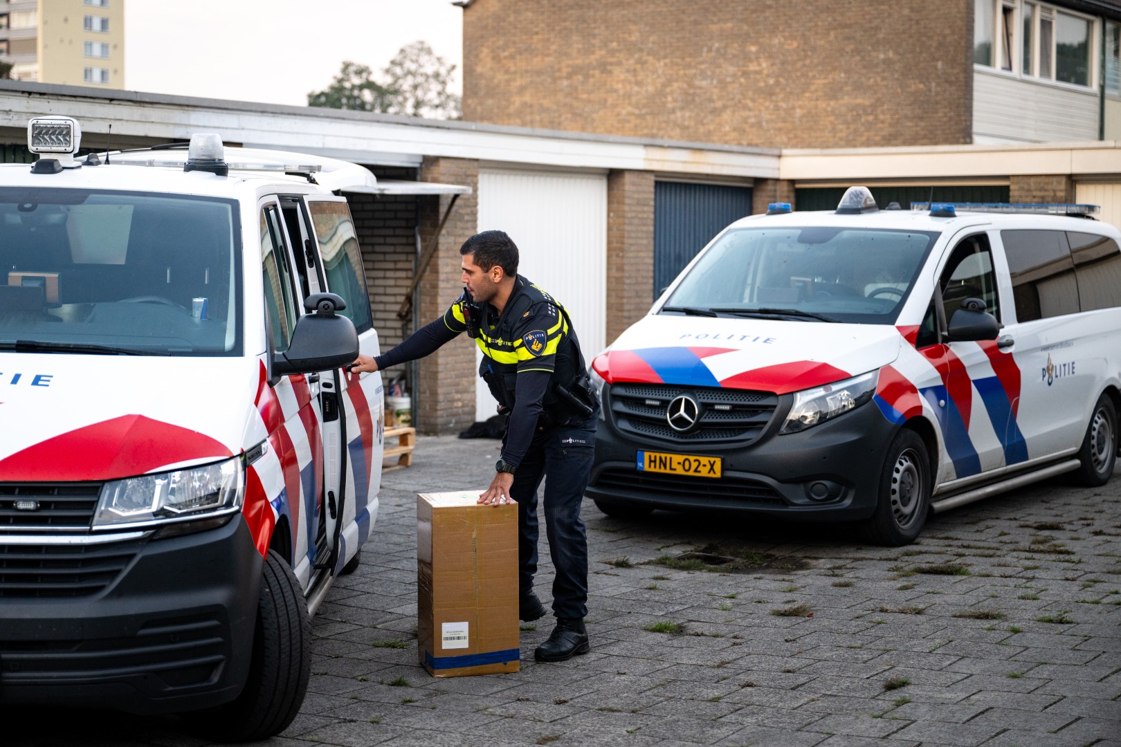 10.000 vapes en 1600kg vuurwerk in garagebox; ‘explosieve combinatie’