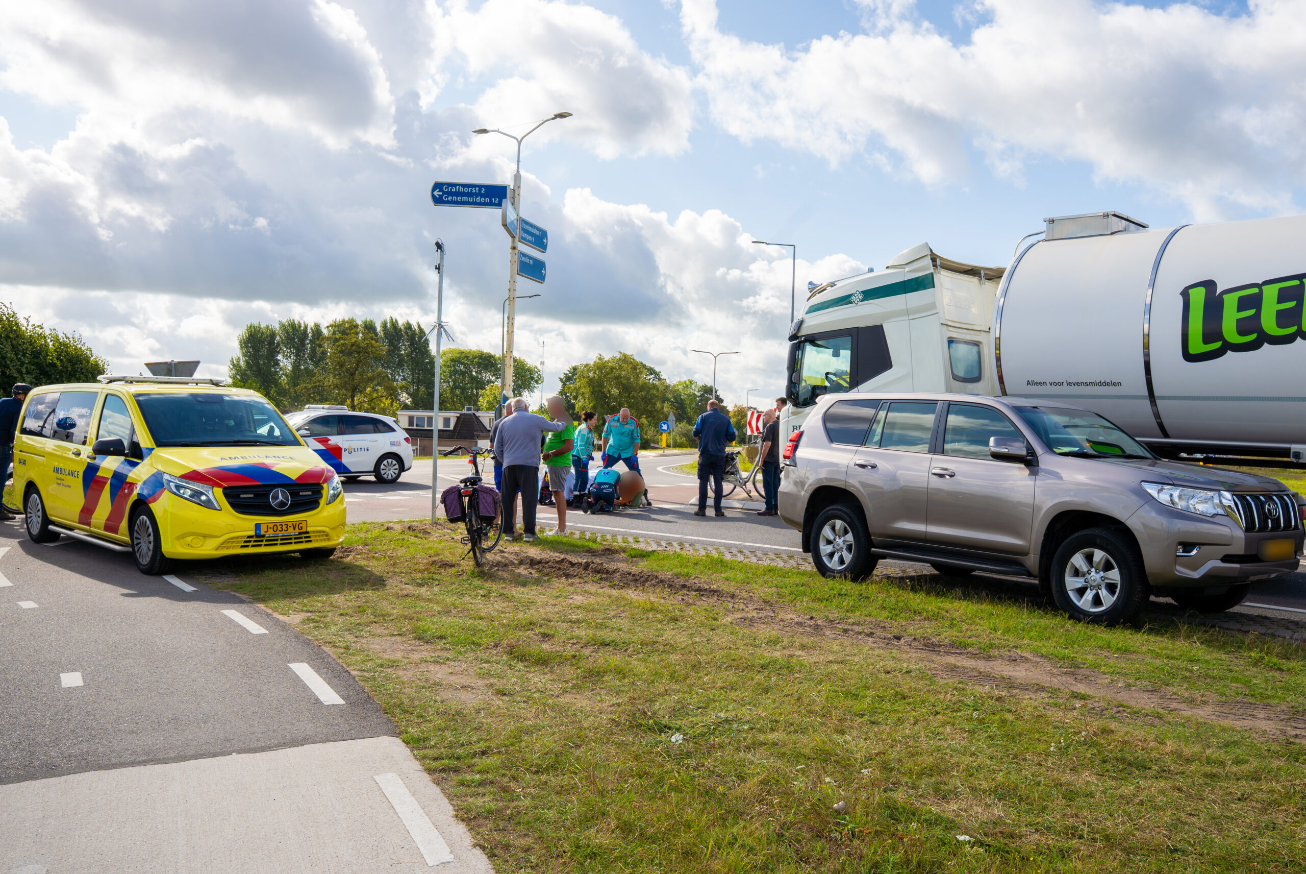 Fietsster gewond na aanrijding op kruising