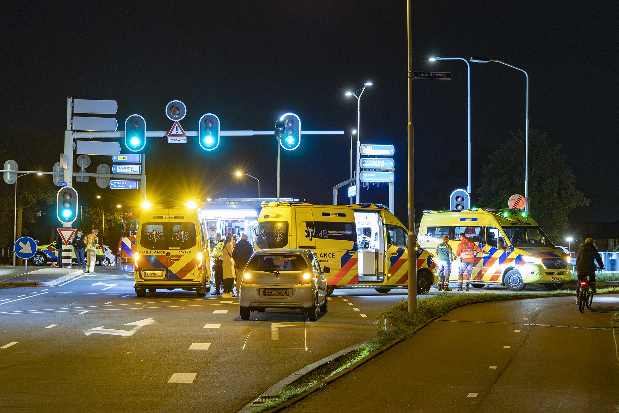 Zwaargewonde bij flinke botsing N246 Wormerveer - 112 Nederland
