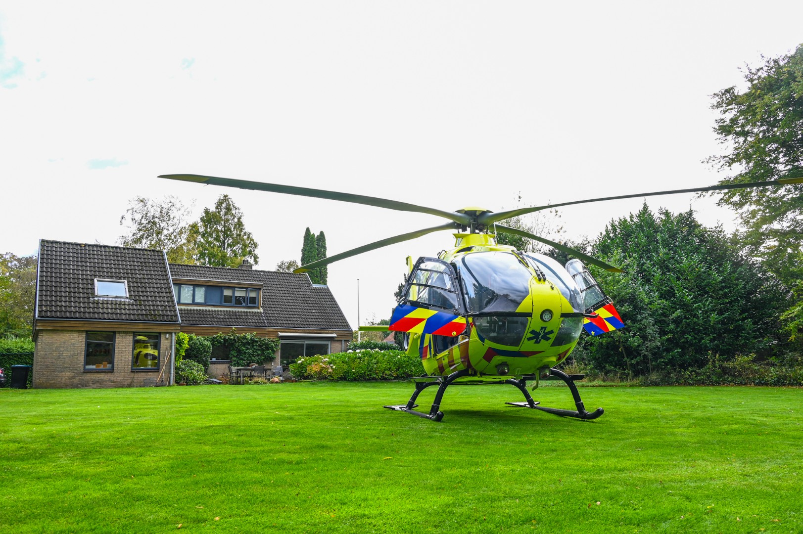 Bouwvakker ernstig gewond na beknelling tijdens werkzaamheden in woning