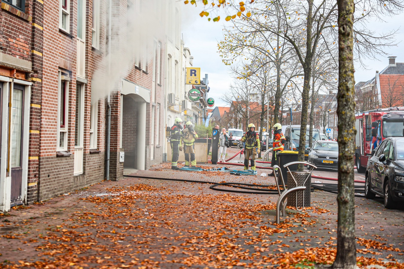 Veel schade na flinke woningbrand