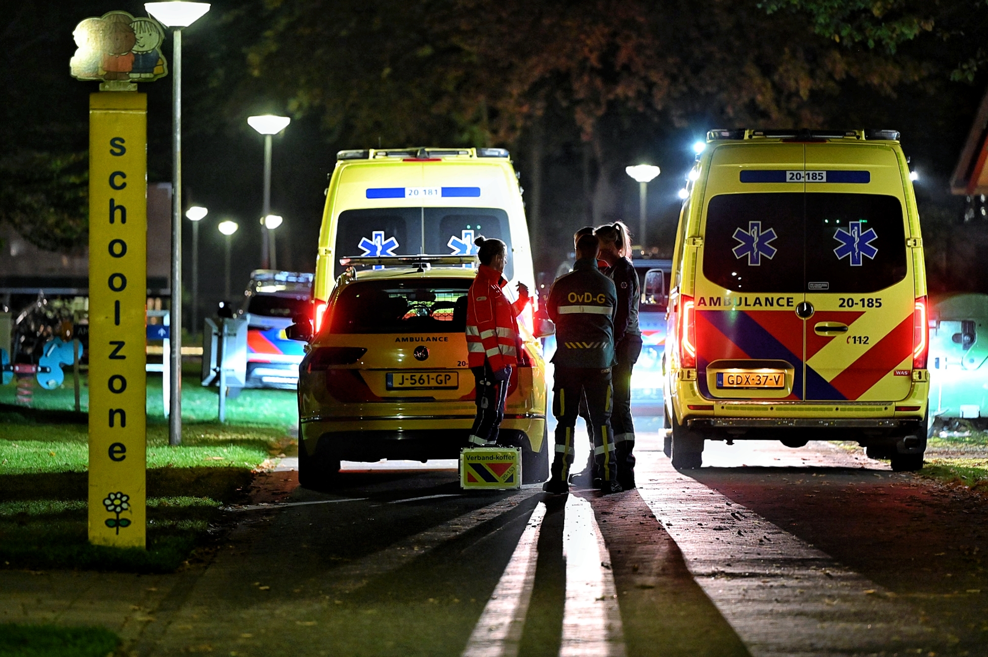 Zwaargewonde na steekpartij op terrein van AZC - 112 Nederland