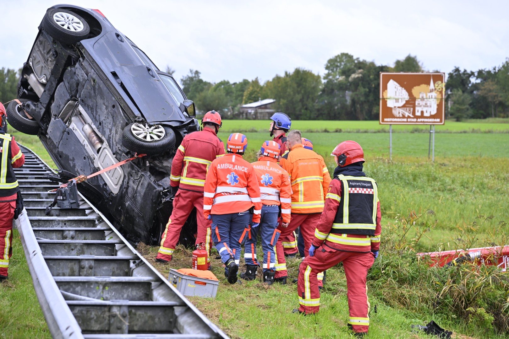 Bestuurder bekneld na ernstig ongeval
