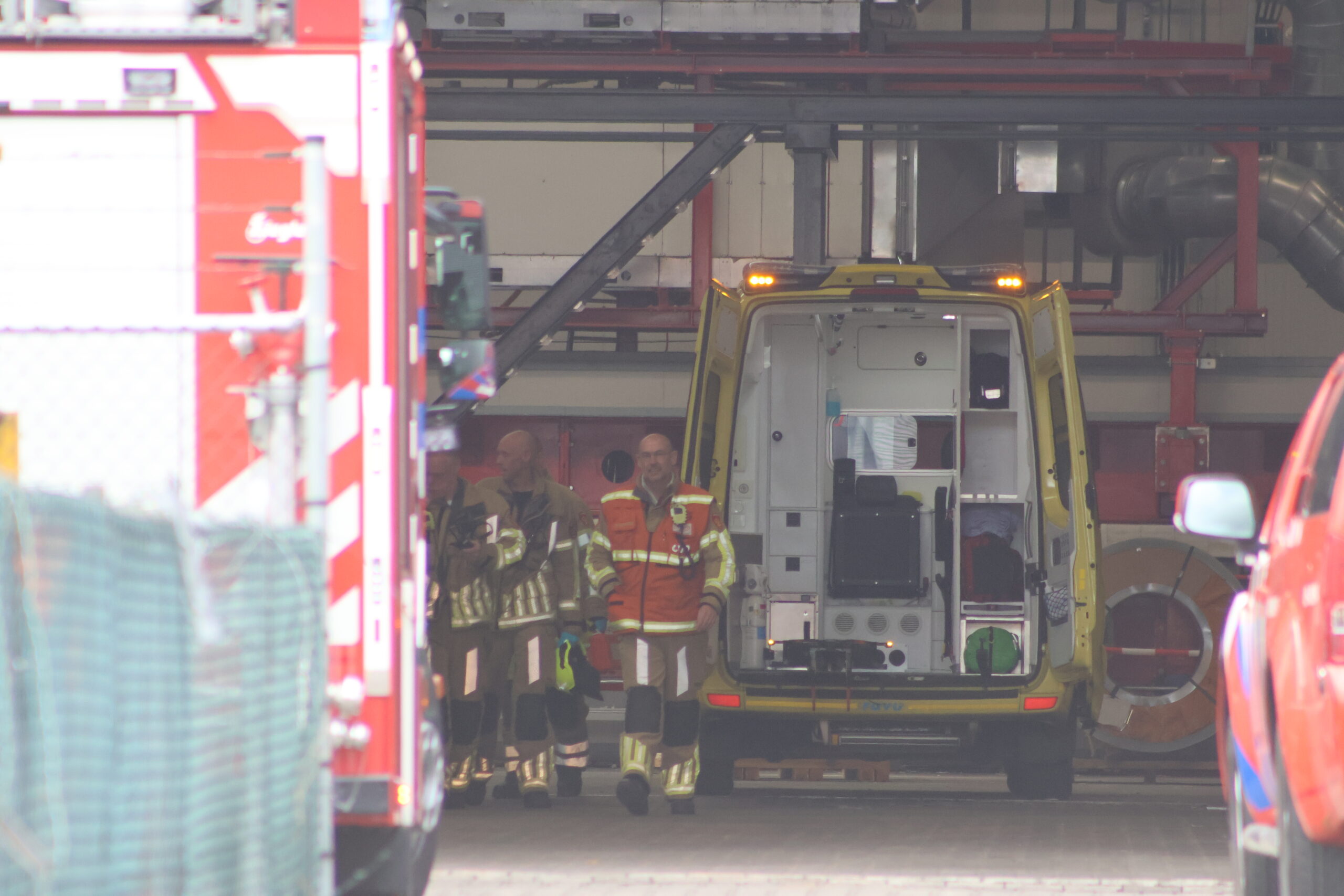 Werknemer gewond na beknelling in bedrijfshal