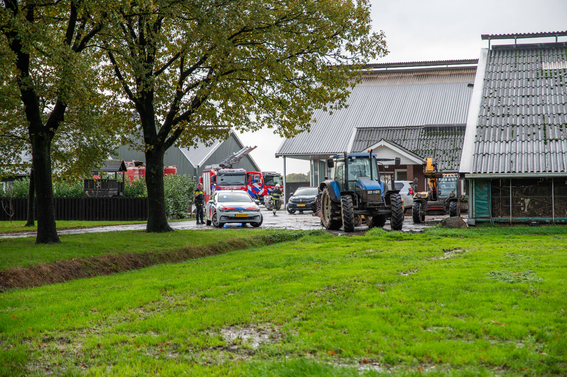 UPDATE: Man zwaargewond na omgevallen muur op terrein van boerderij