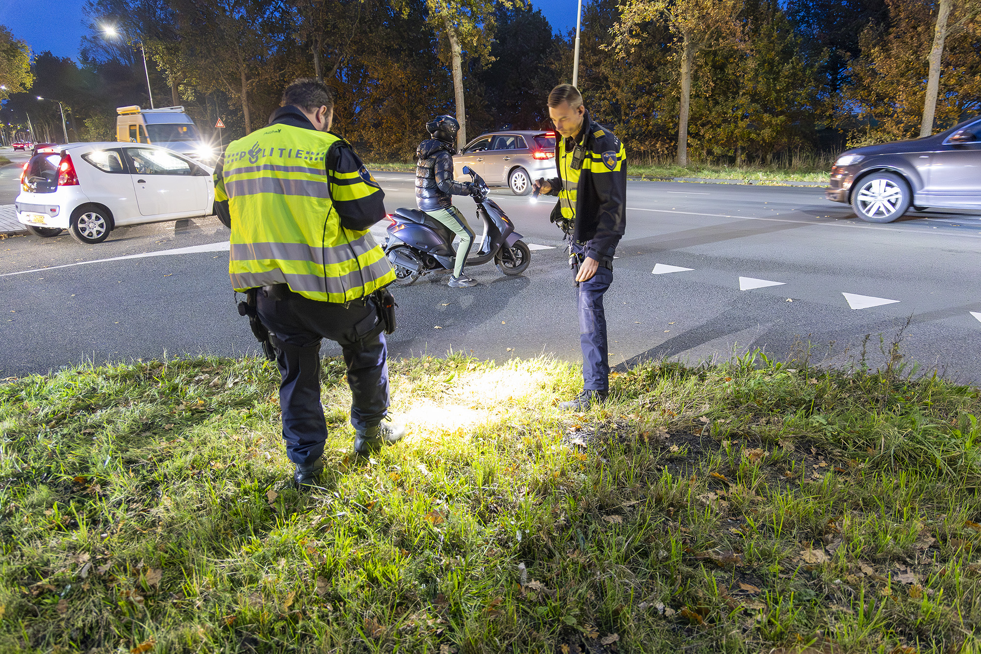 Automobilist gaat er vandoor na aanrijding fatbike Vondelweg in Haarlem - 112 Nederland