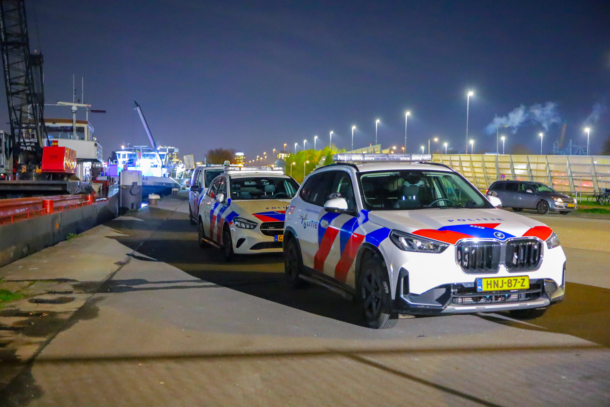 Steekpartij leidt tot aanhouding en gewonde Westerhoofd in Amsterdam - 112 Nederland