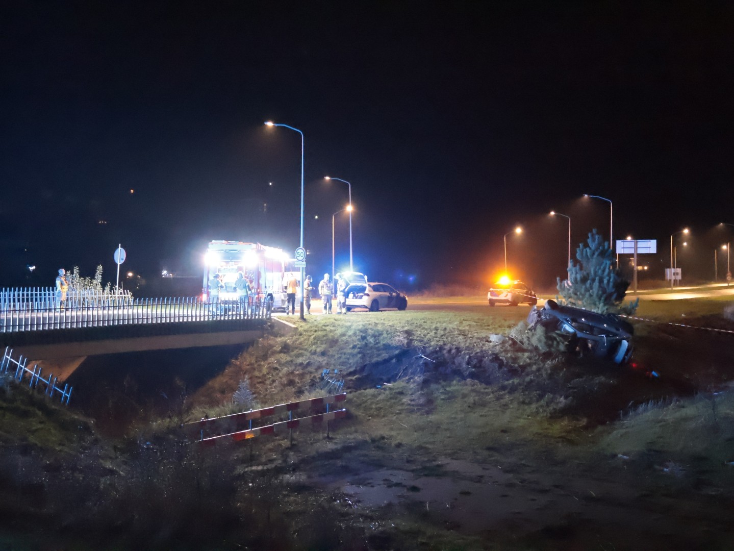 Bestuurder overlijdt na ongeval Poortdreef in Almere - 112 Nederland