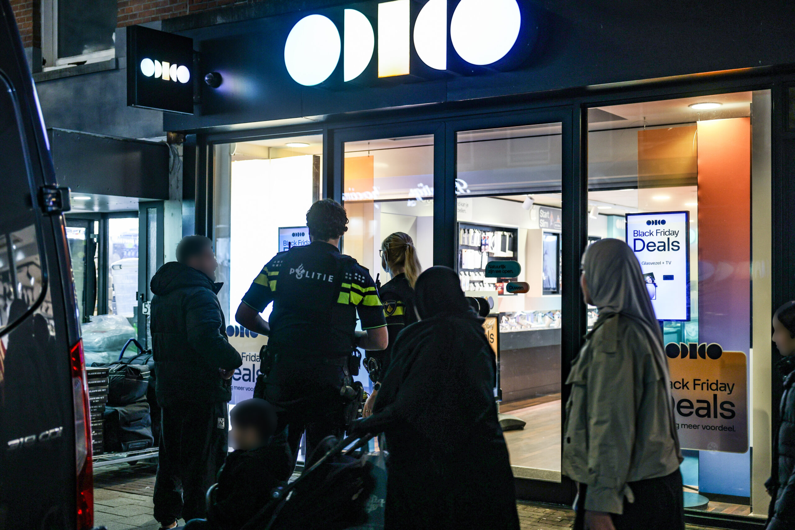 Overval met dreiging wapen in winkel Noordmolenstraat in Rotterdam - 112 Nederland