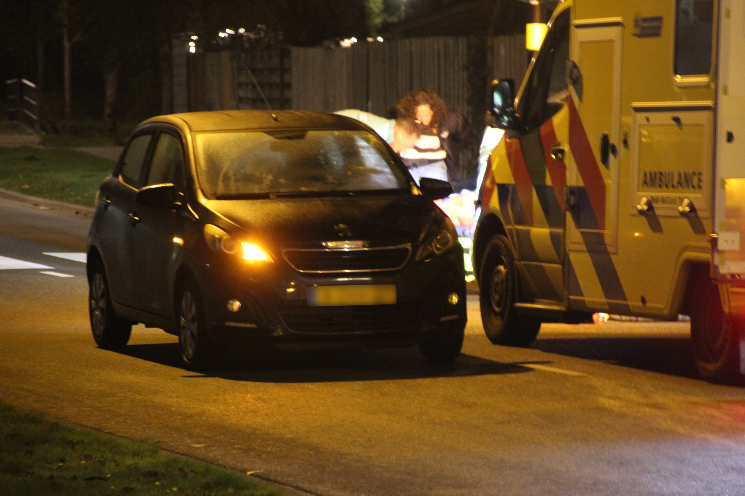 Voetganger zwaargewond na aanrijding, traumahelikopter ingezet