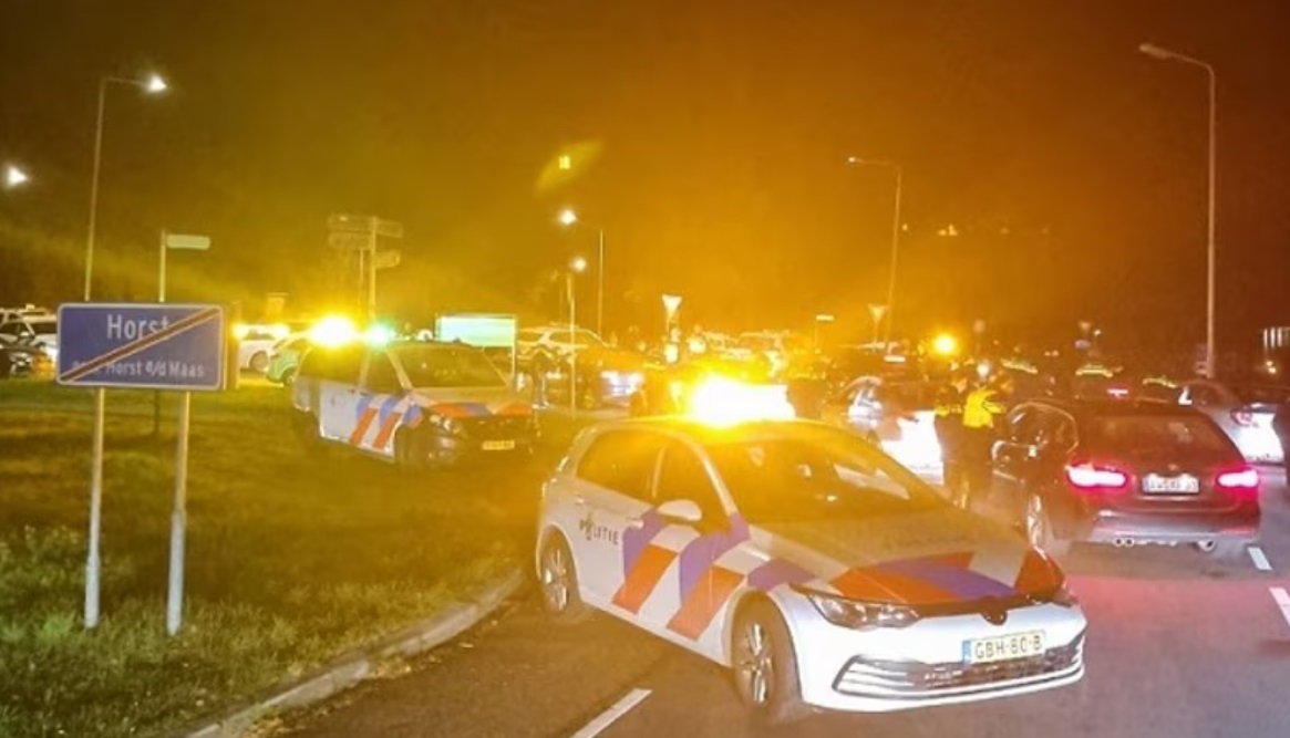 Meer dan duizend boetes uitgedeeld bij illegale carmeetings