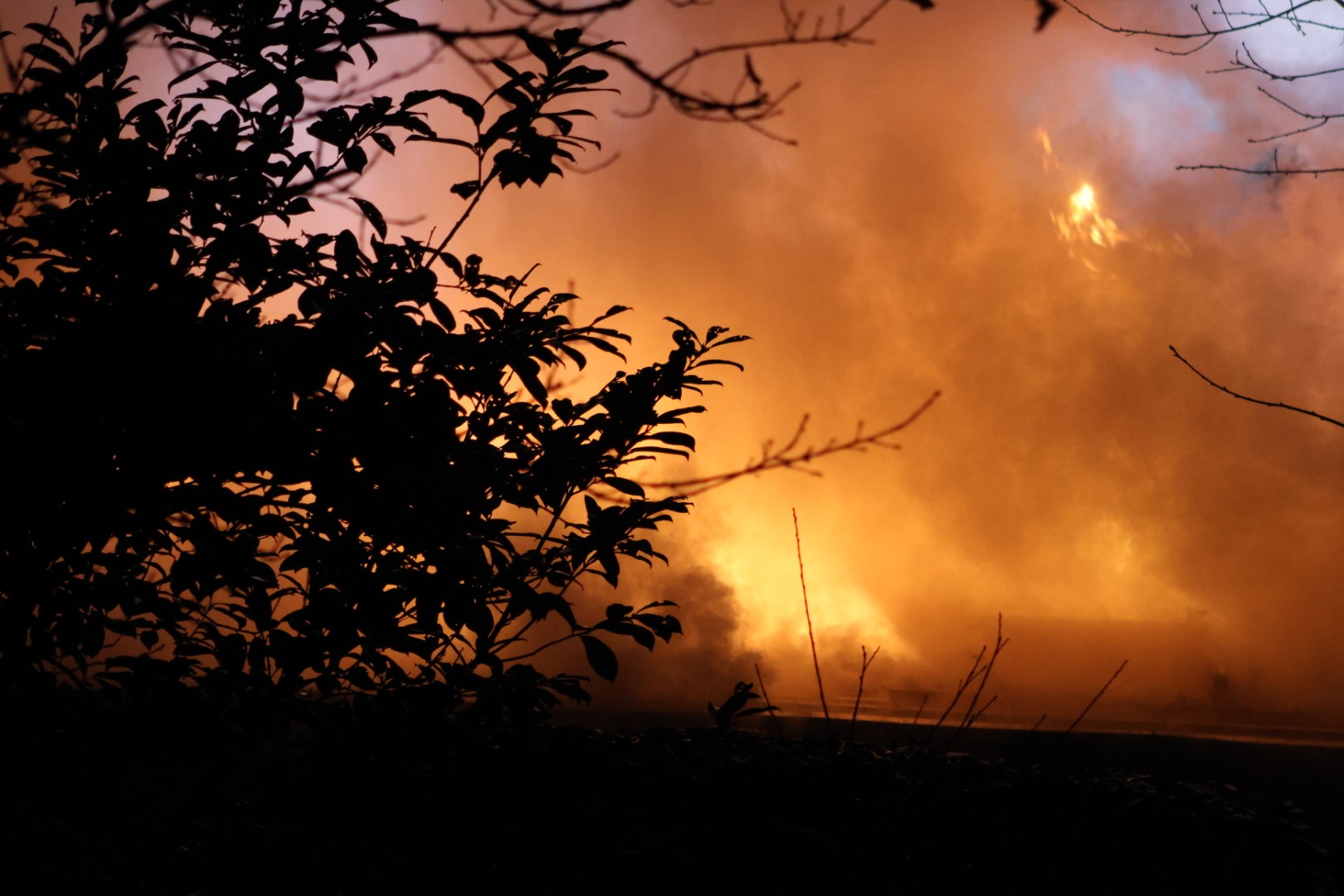 Explosie zet chalet op vakantiepark in lichterlaaie