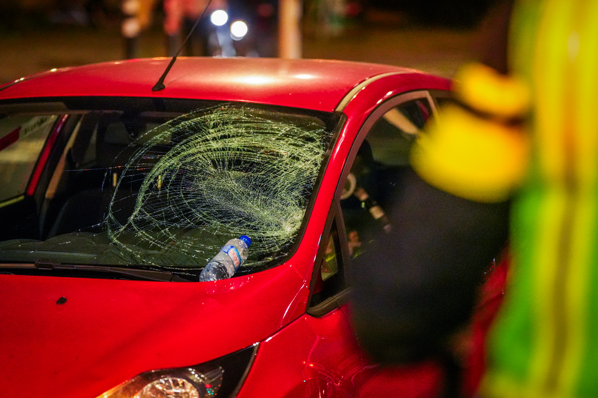 Voetganger zwaar gewond na aanrijding op weg met 70-kilometerzone