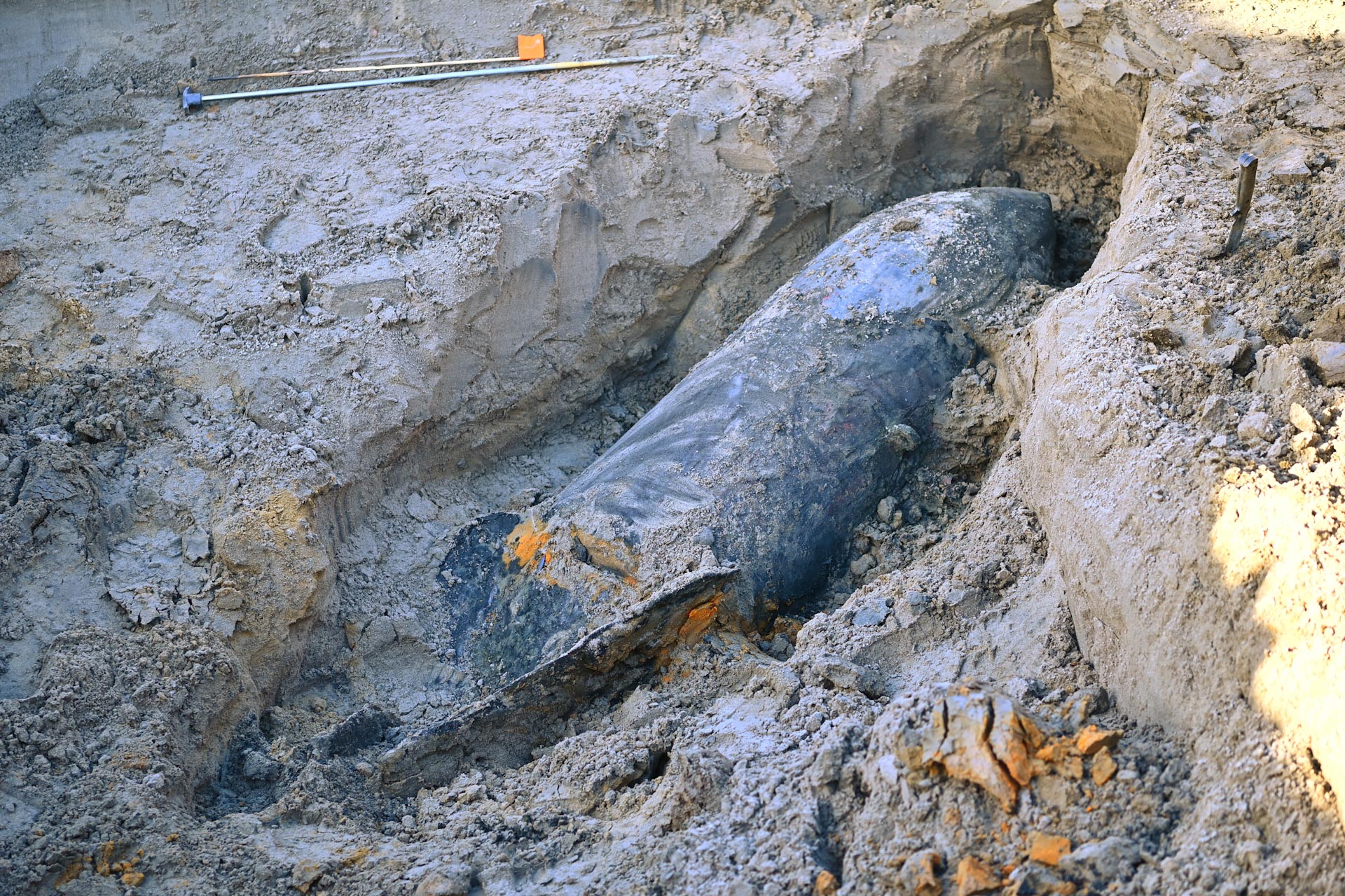 Twee oude vliegtuigbommen gevonden, omgeving afgezet