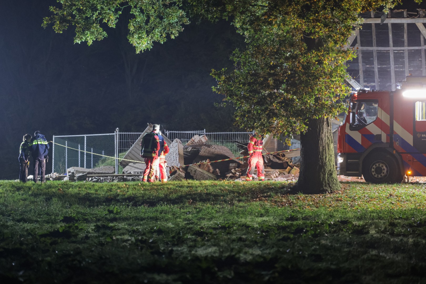Man (20) overlijdt bij instorting van schuur