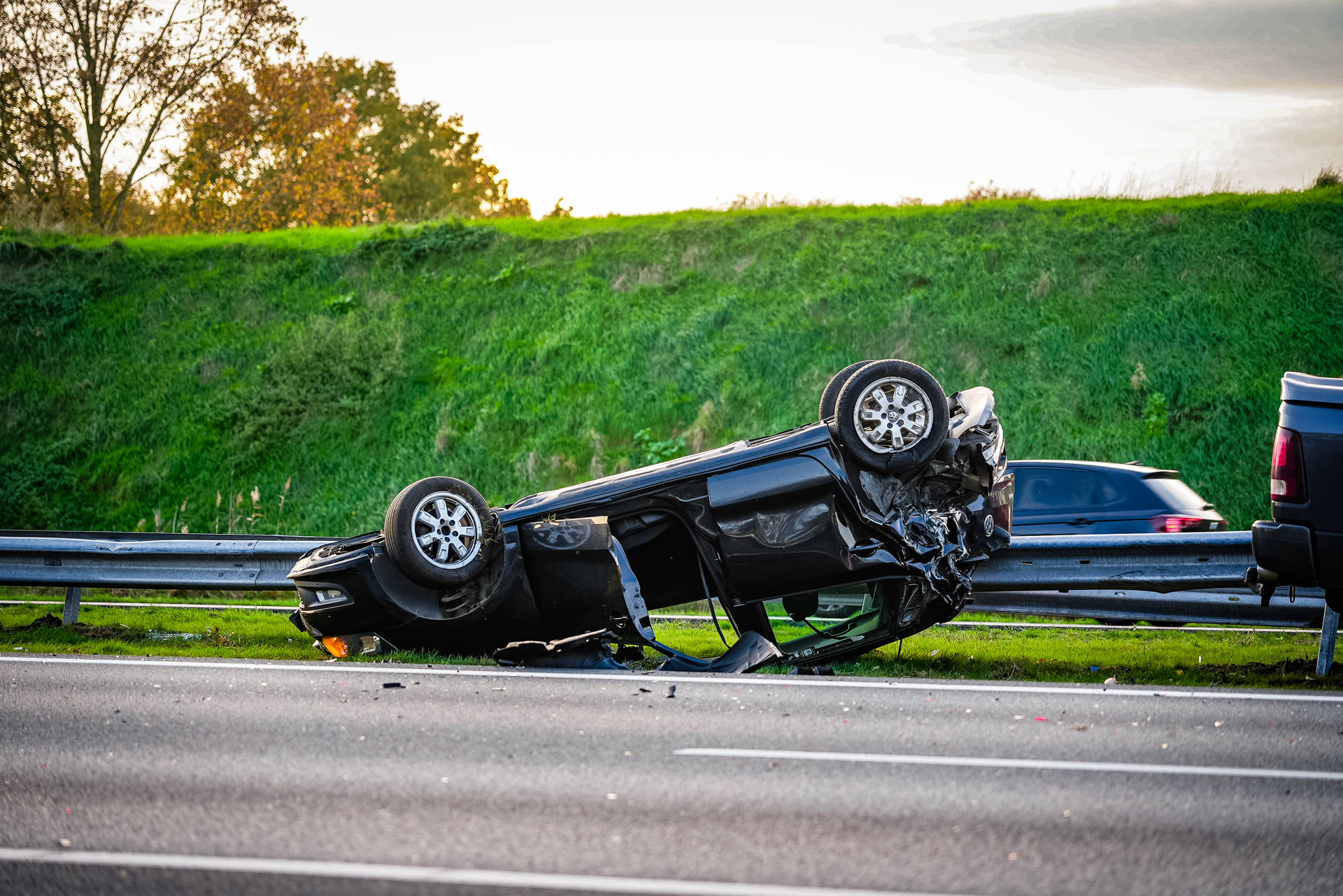 Rijstroken afgesloten na ongeval op snelweg