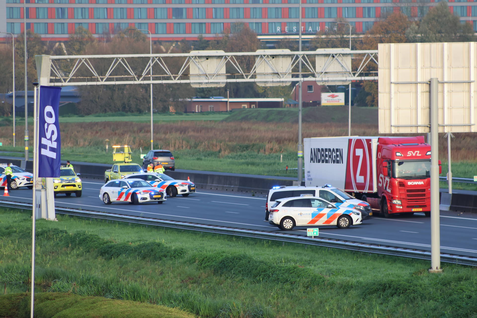 Snelweg dicht door mogelijke springer