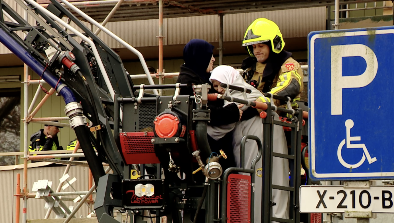 Gasleiding geraakt bij werkzaamheden, appartementencomplex ontruimd