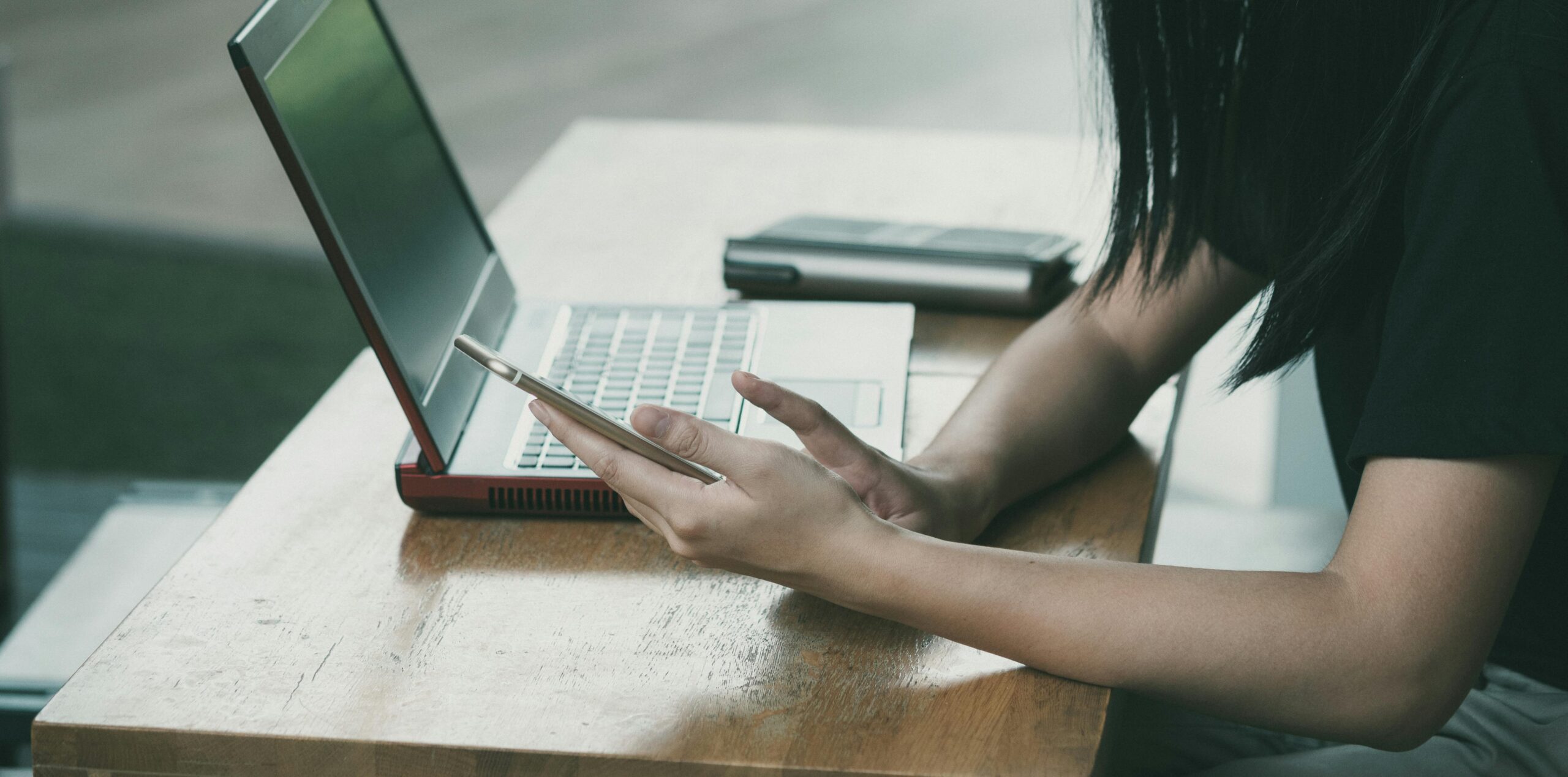 Iedere dag weer spenderen we veel tijd online maar hoe beïnvloed dit ons concentratievermogen
