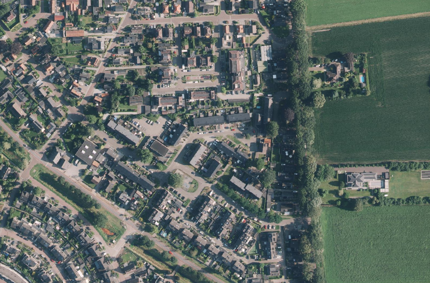 Woning beschoten, politie zoekt betrokken donkerkleurige Volkswagen Golf