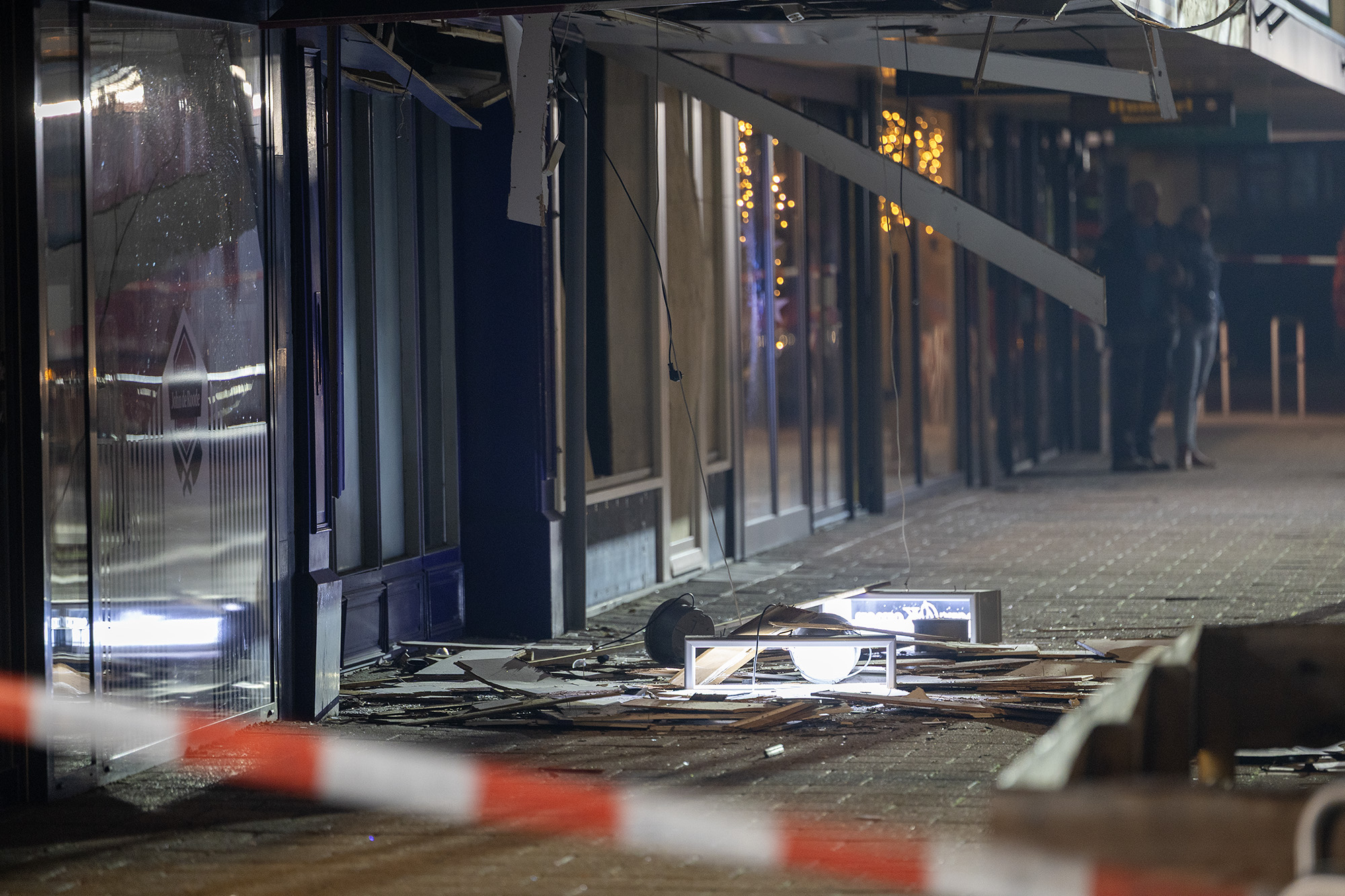 Veel schade door plofkraak bij juwelier