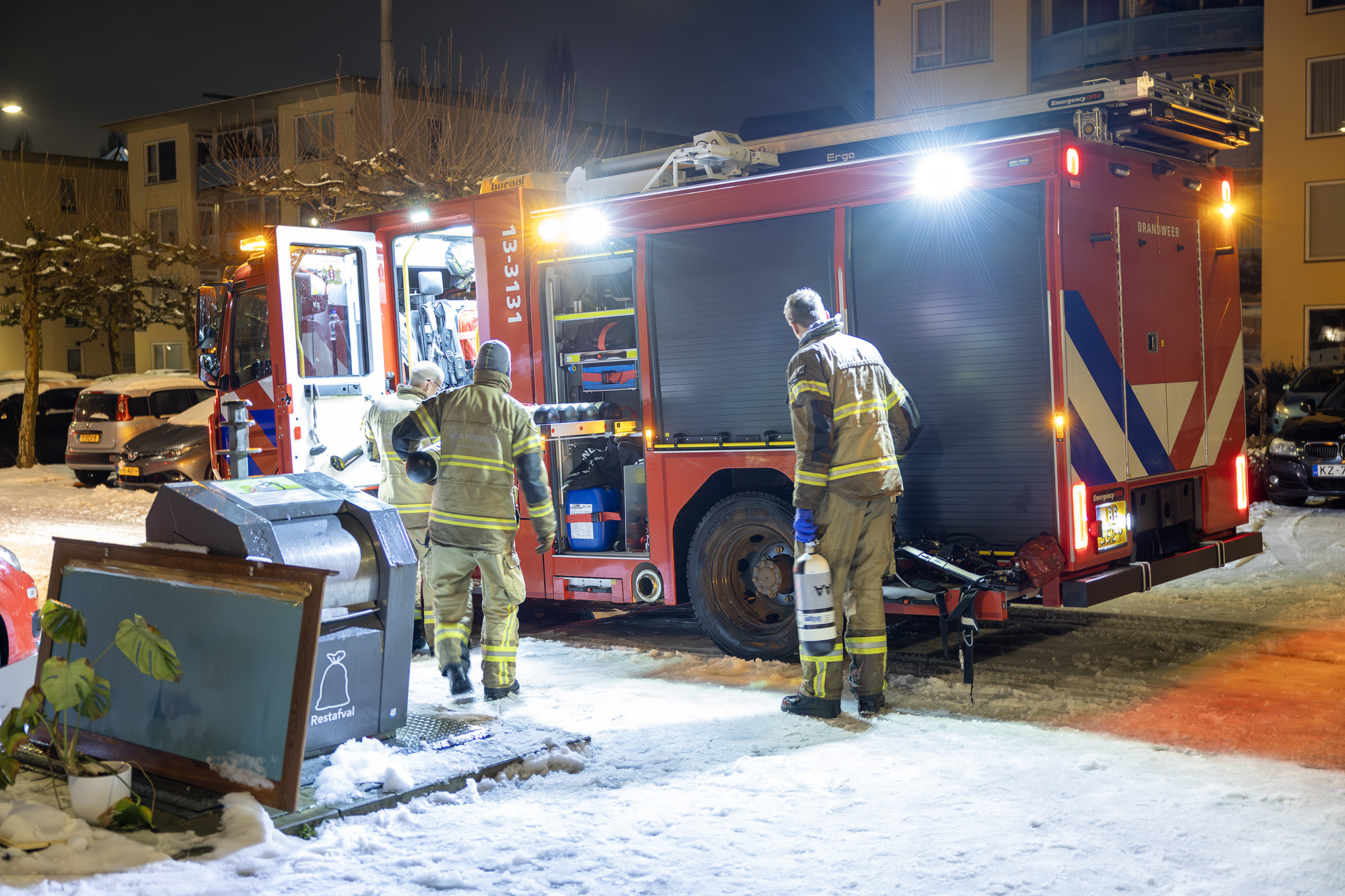 Veel schade bij woningbrand JC van Epenstraat in Amsterdam - 112 Nederland