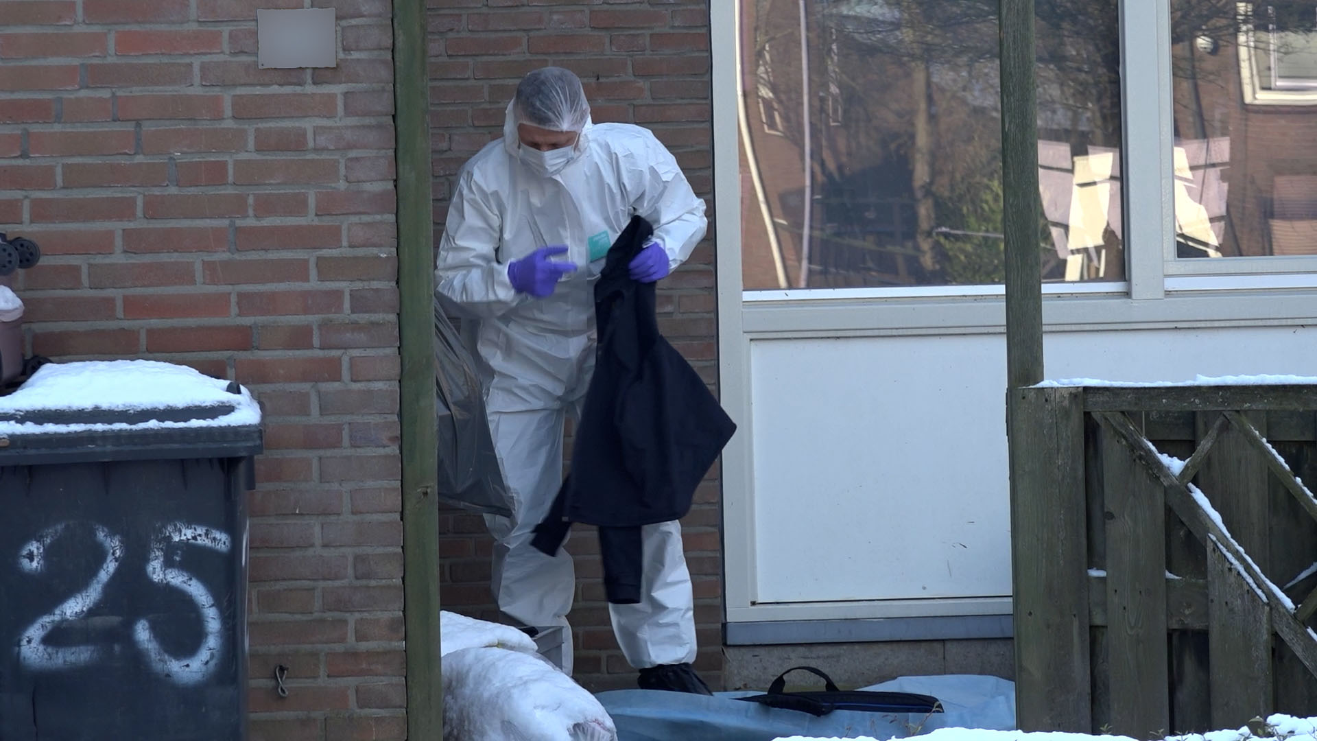 Dode vrouw aangetroffen, man gearresteerd