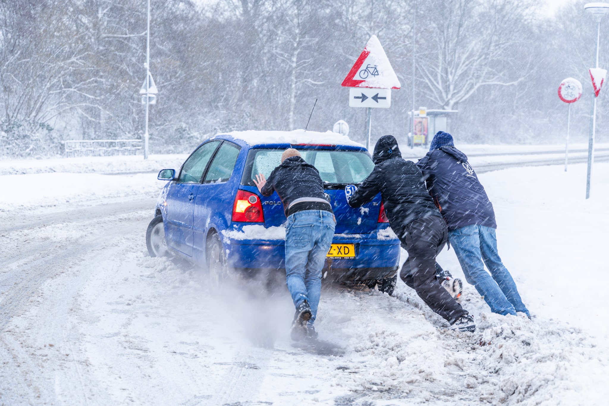 KNMI geeft code oranje af voor noorden wegens zware sneeuwval en wind