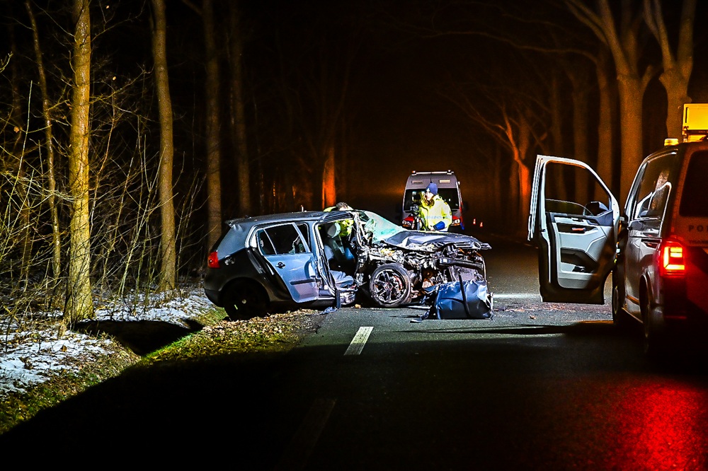 Bijrijder (19) overleden bij ongeval, bestuurder onder invloed gearresteerd