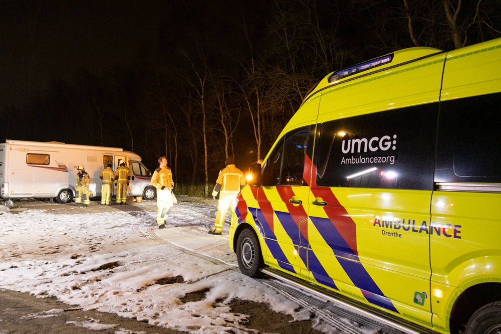 Vrouw gewond door brand in camper