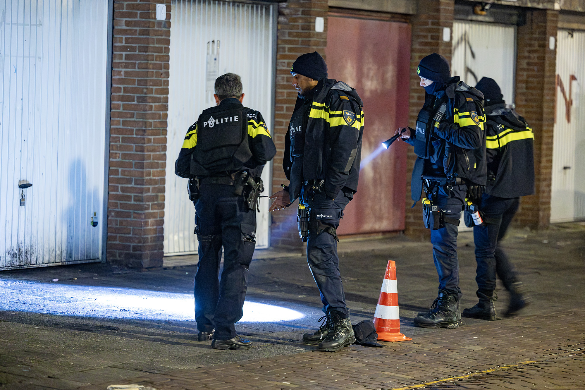 Politie doet onderzoek na nachtelijke schietpartij