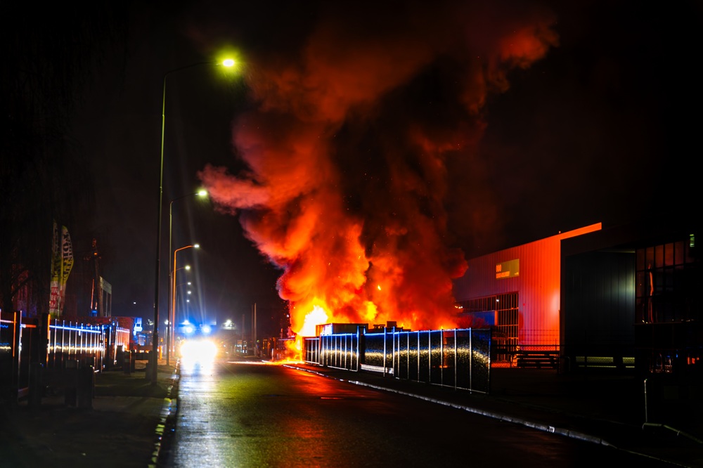 Opslag met fietsaccu’s in lichterlaaie
