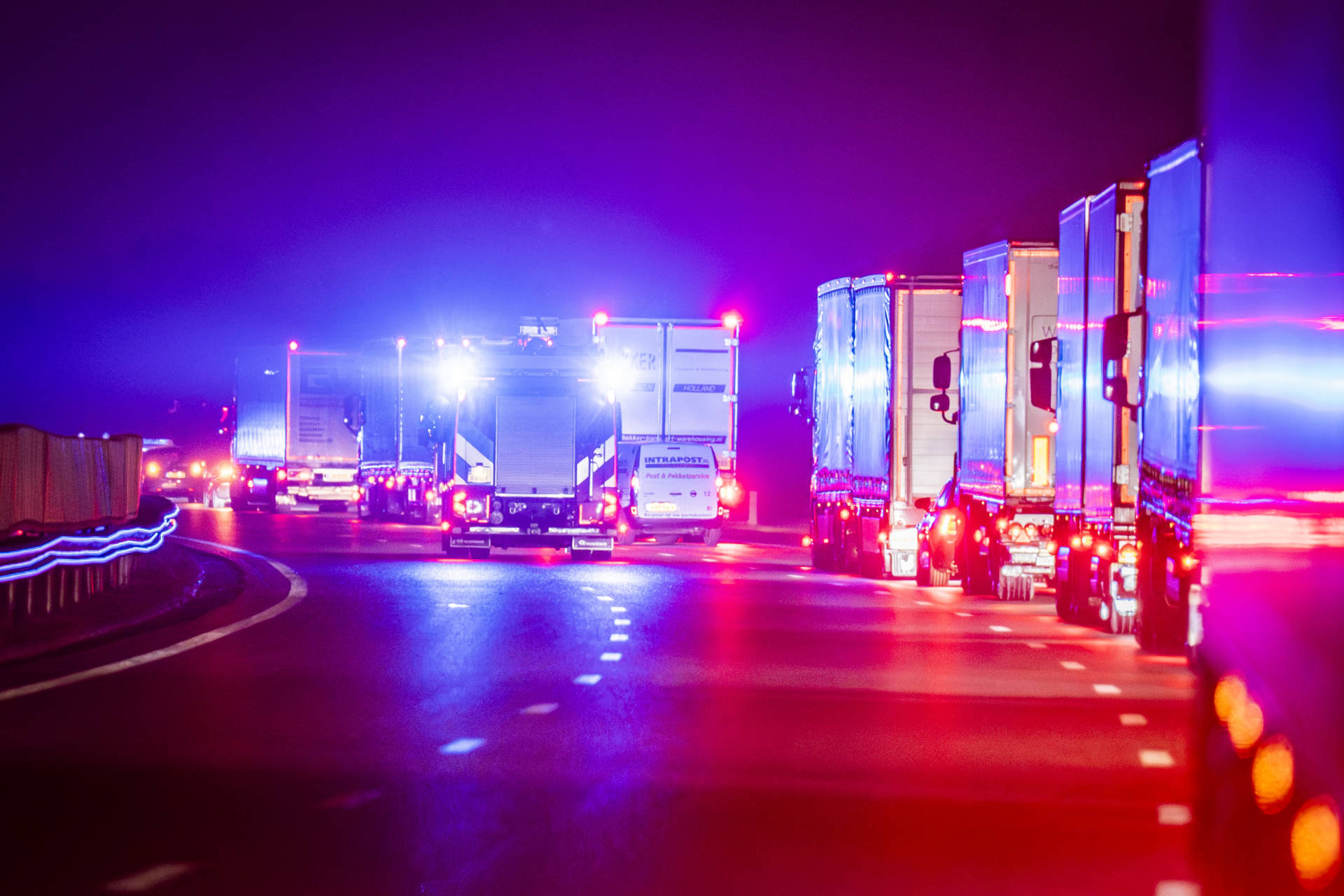Snelweg dicht door ongevallen op de snelweg