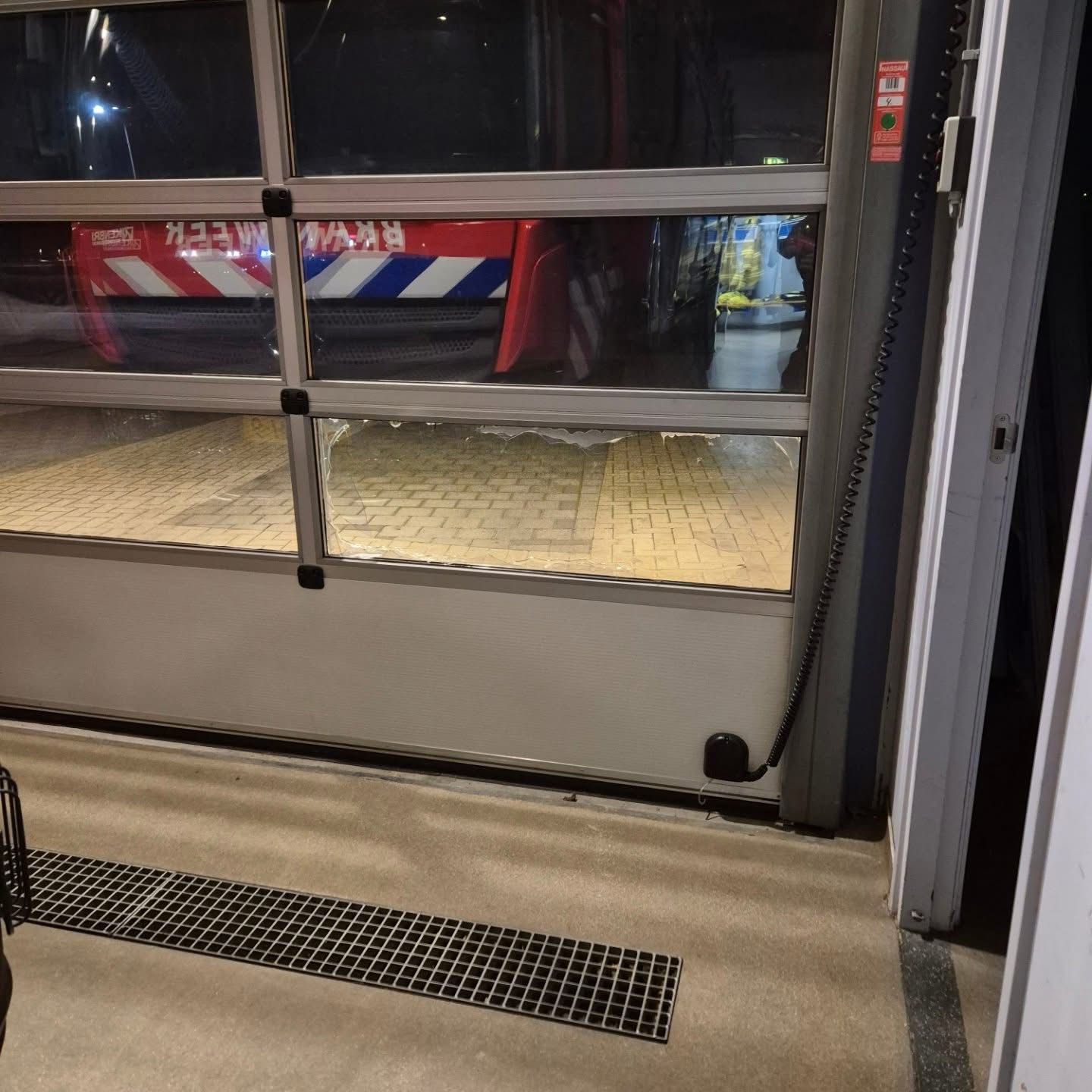 Inbraak bij brandweerkazerne, gereedschap uit voertuig gestolen