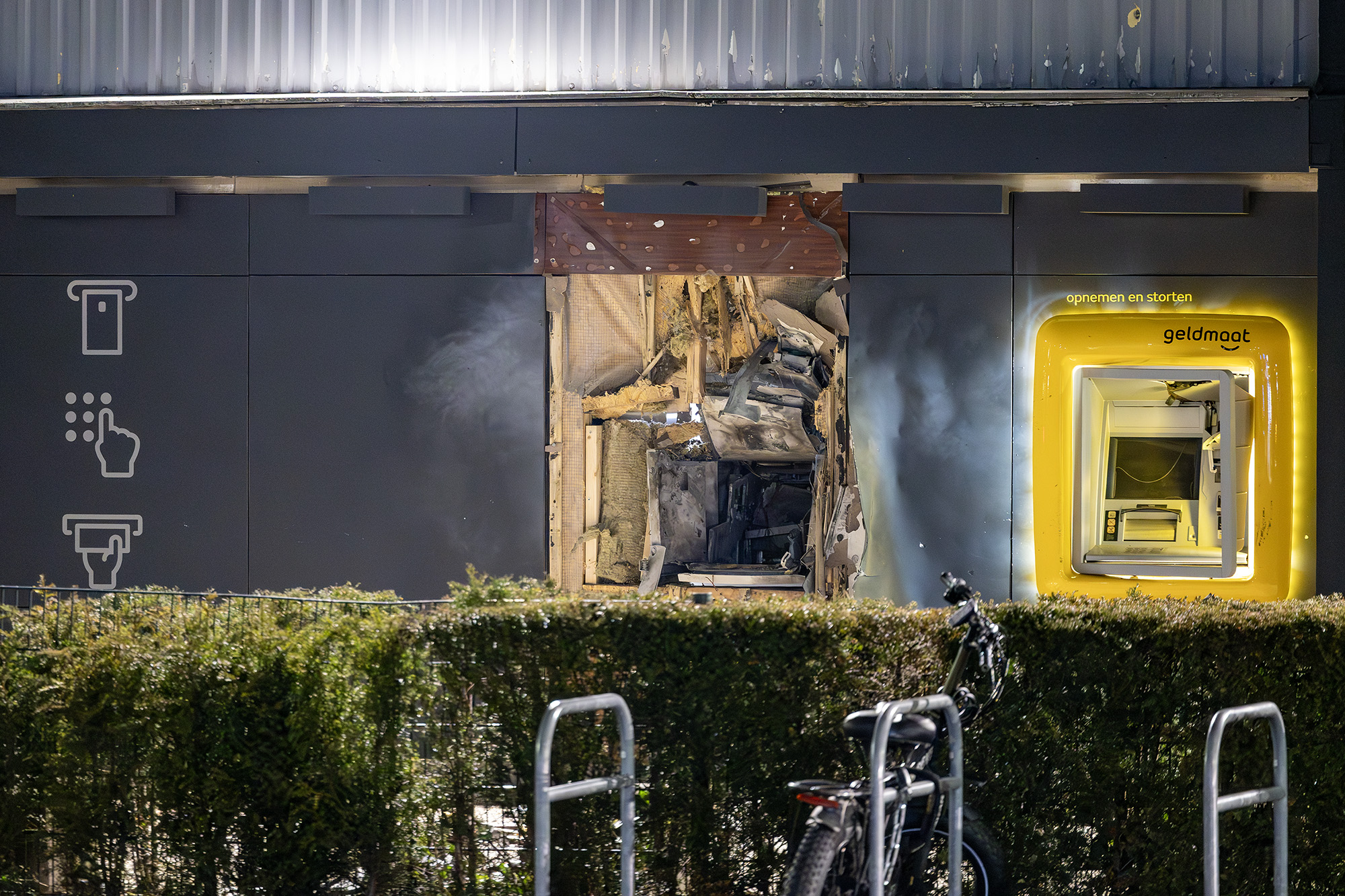 Plofkraak verwoest geldautomaat