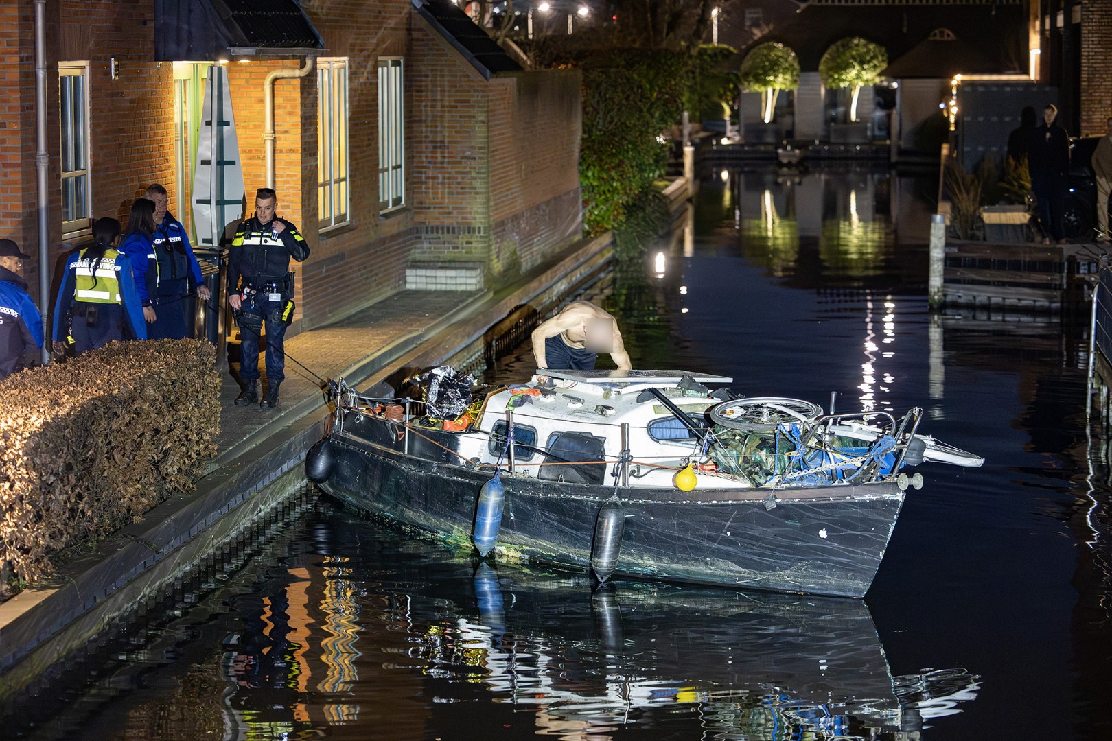 Grote inzet voor mogelijk ongeval op water