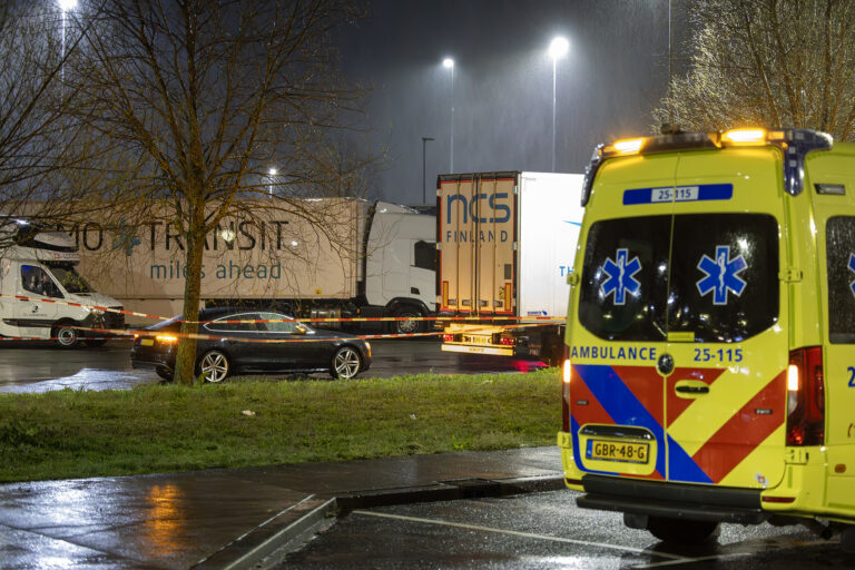 Man ernstig gewond na schietincident