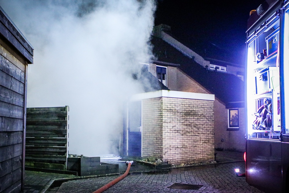 Twee gewonden bij nachtelijke woningbrand