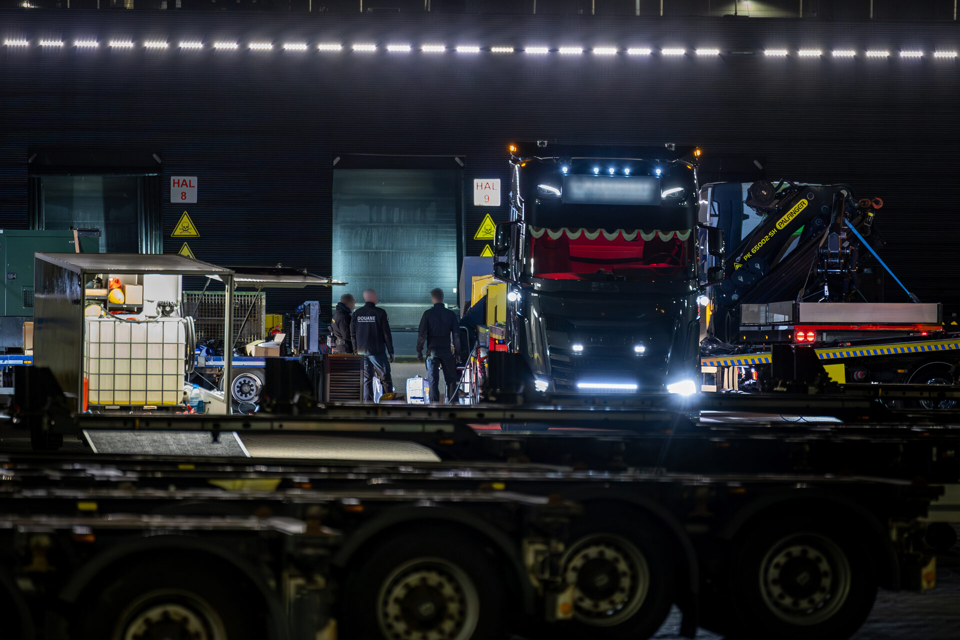 Honderden kilo’s cocaïne aangetroffen bij politieactie