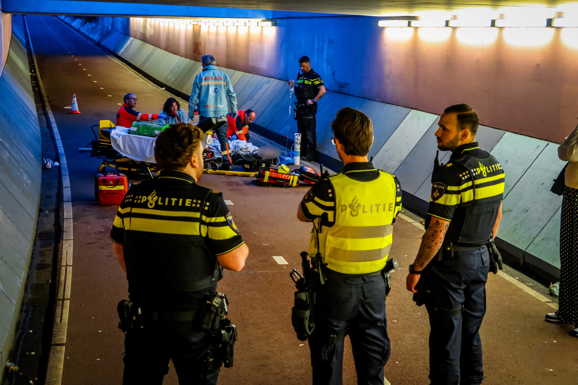 Fietser komt hard ten val, traumahelikopter ingezet