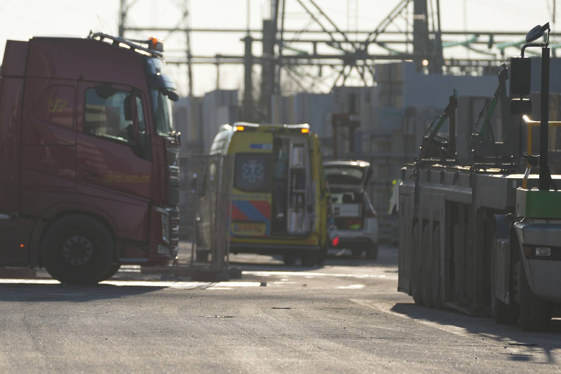 Arbeidsinspectie onderzoekt ernstig ongeval bij betonbedrijf